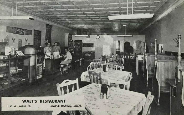 Walts Restaurant - Old Post Card View Of Interior